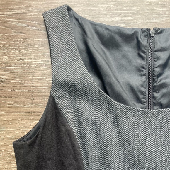 Tahari Mini Dress Black and Grey Herringbone Size 12 - Picture 3 of 4